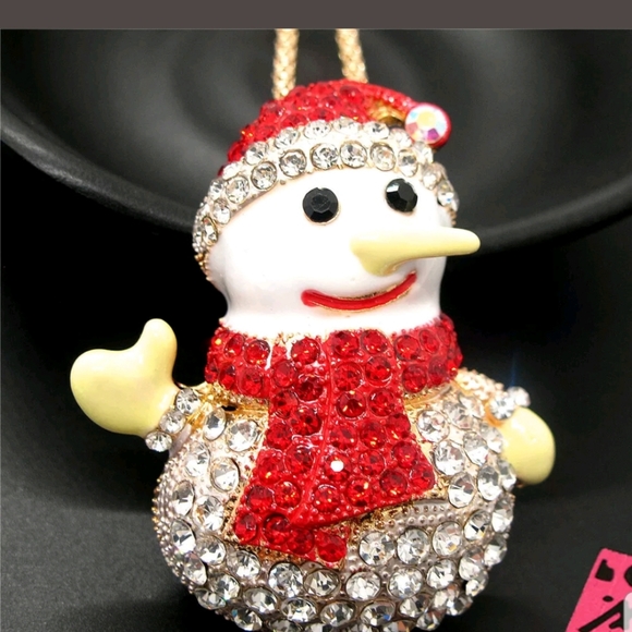 Rhinestone Red, Snowman Crystal Pendant/Necklace - Picture 2 of 2